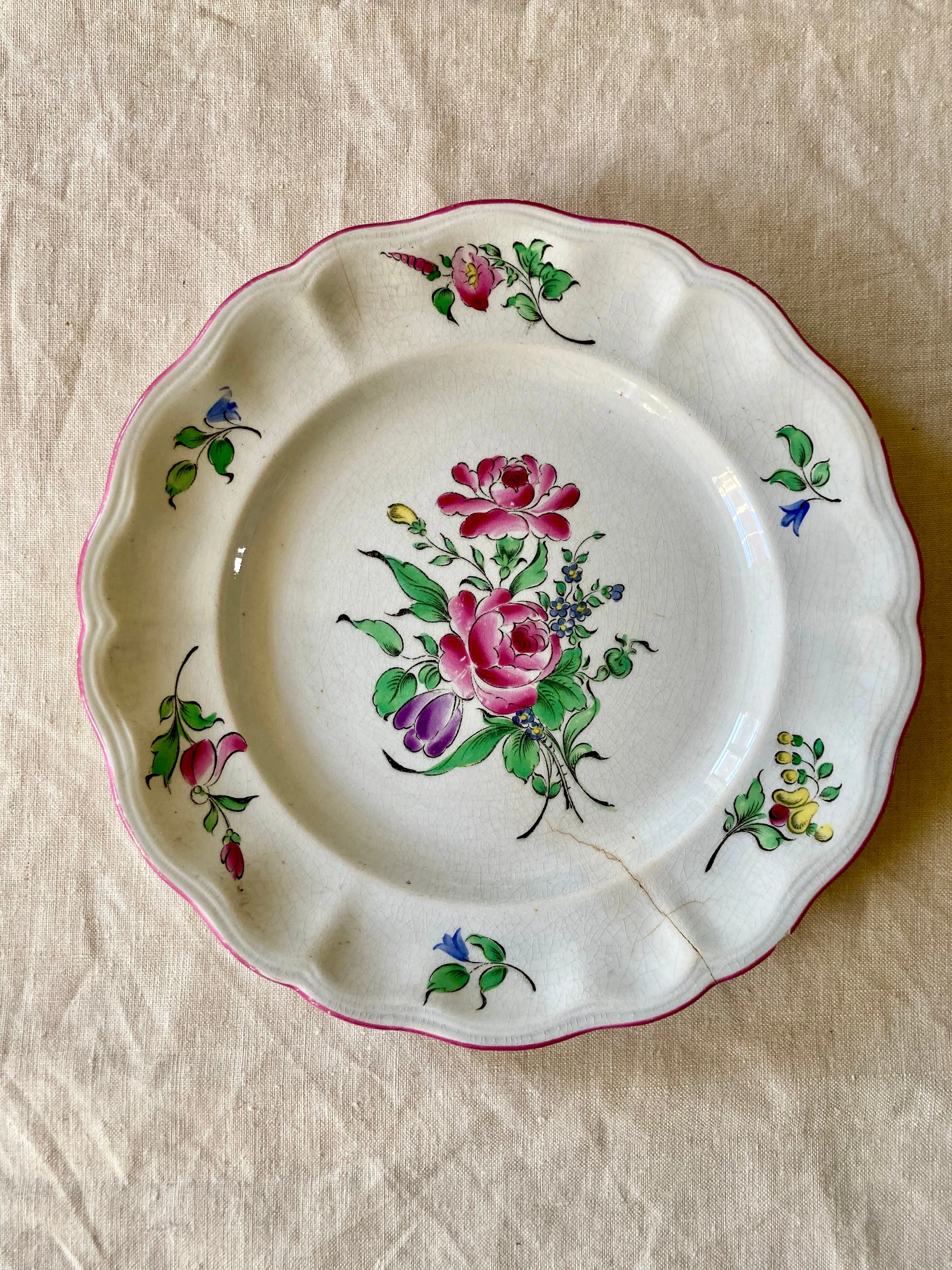 A set of 5 Luneville Faience dinner plates