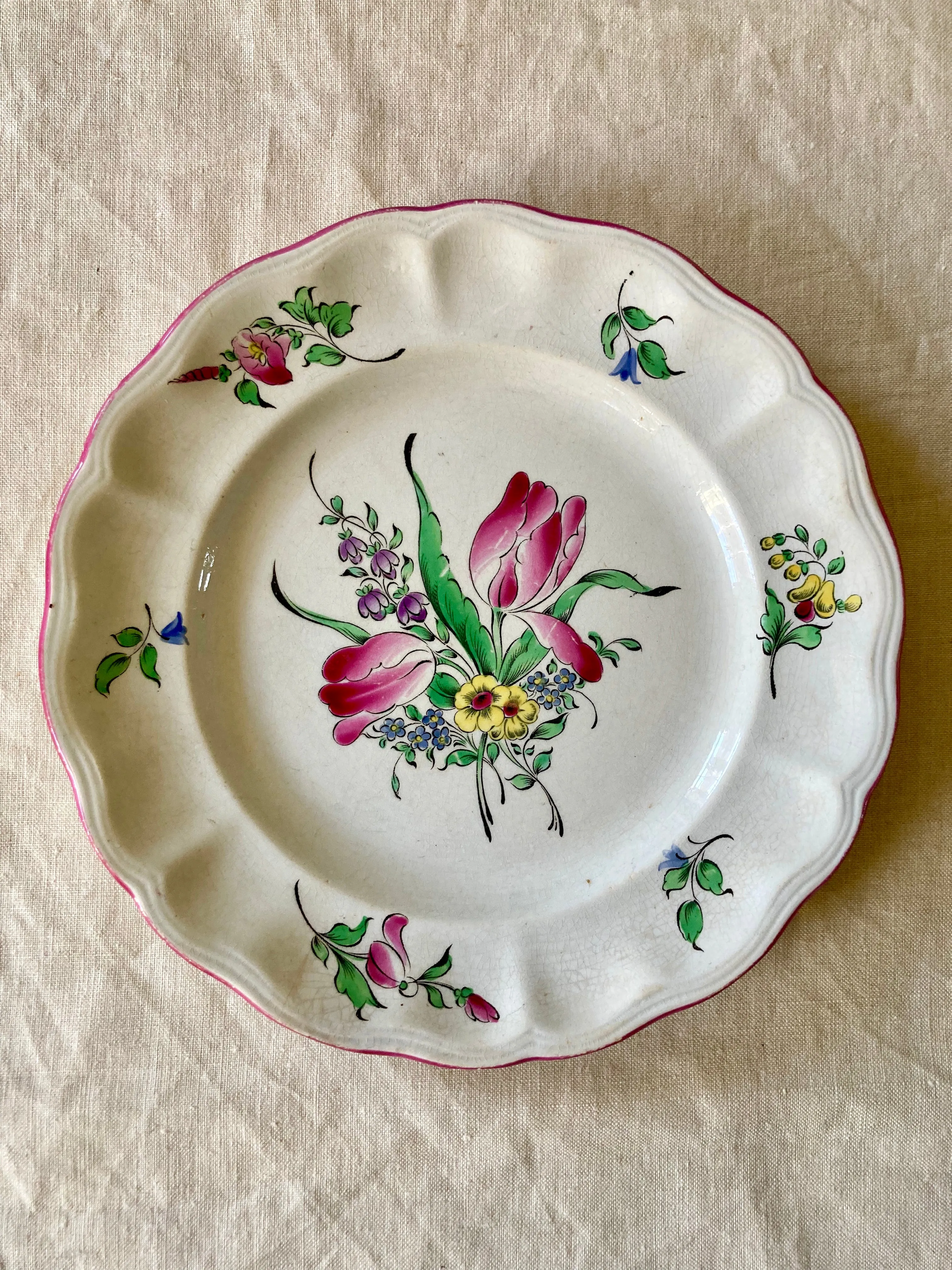 A set of 5 Luneville Faience dinner plates