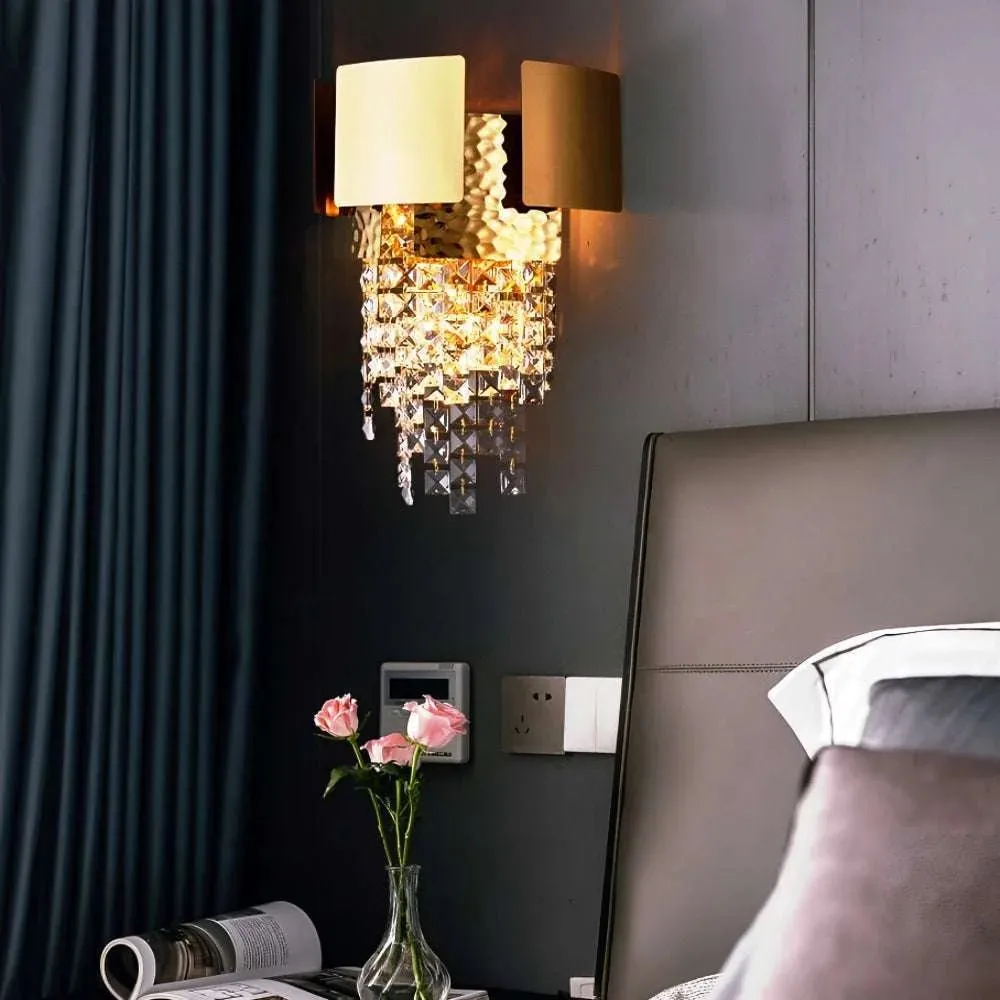 Crystal Glow Wall Lamp