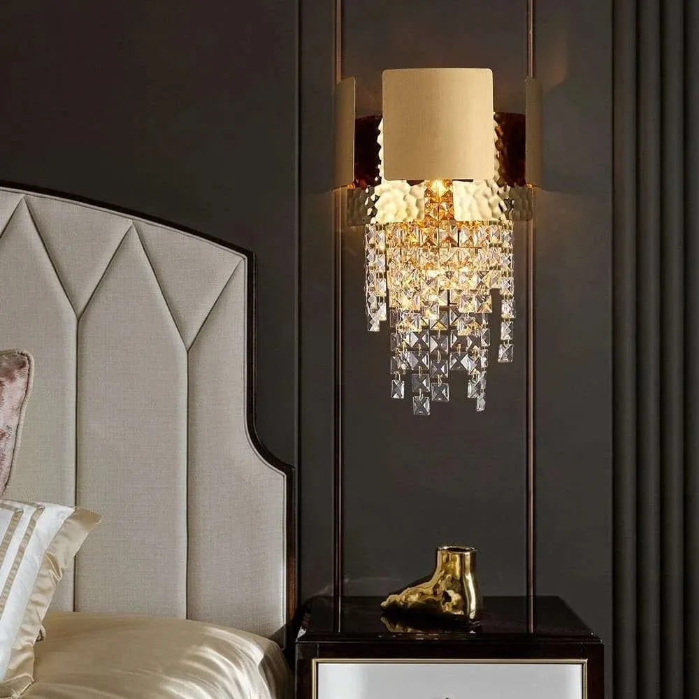 Crystal Glow Wall Lamp