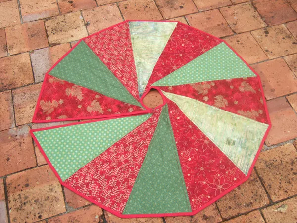 Modern Two Sided Tree Skirt Quilt Pattern SEW-104w  - Wholesale Product