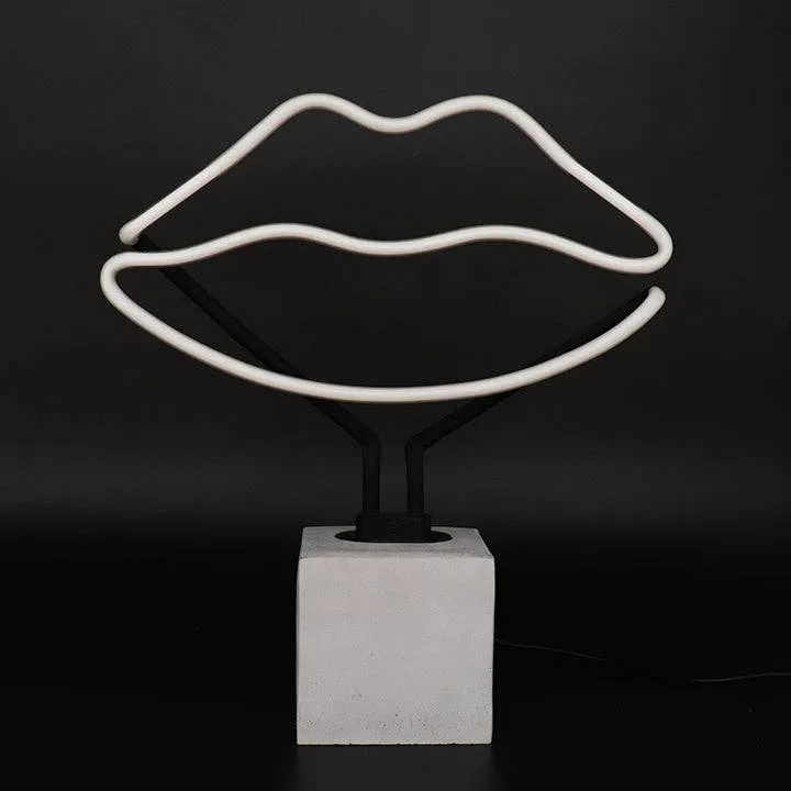 Neon 'lips' Sign