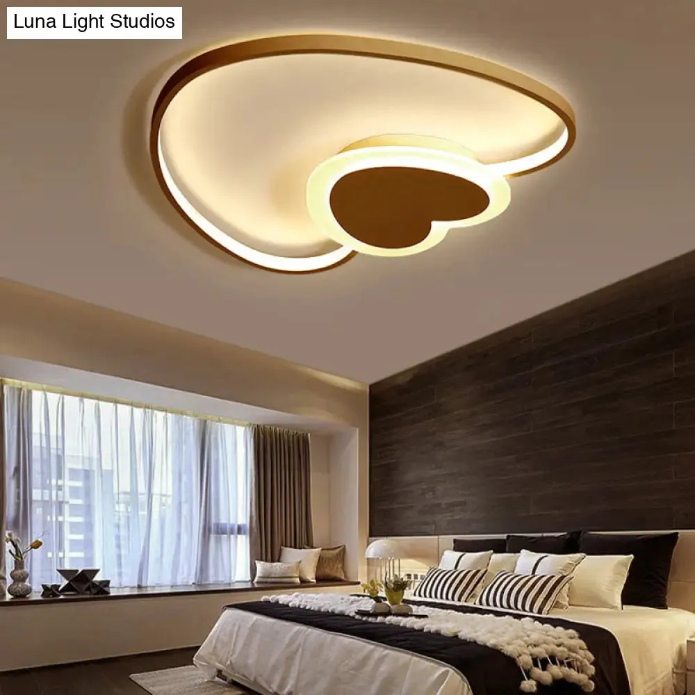 Stylish White Heart-Shaped Ceiling Lamp for Modern Dining Rooms