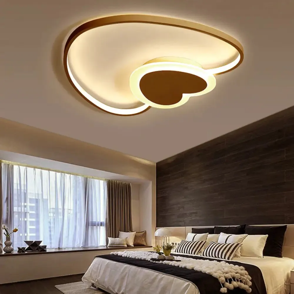 Stylish White Heart-Shaped Ceiling Lamp for Modern Dining Rooms